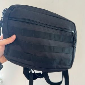 Men’s OS Chest Rig LIKE NEW.